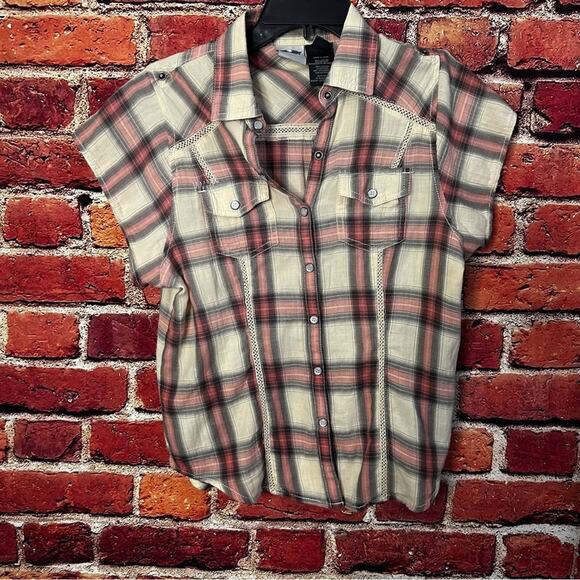 Women’s Harley Davidson button-down - Picture 5 of 8